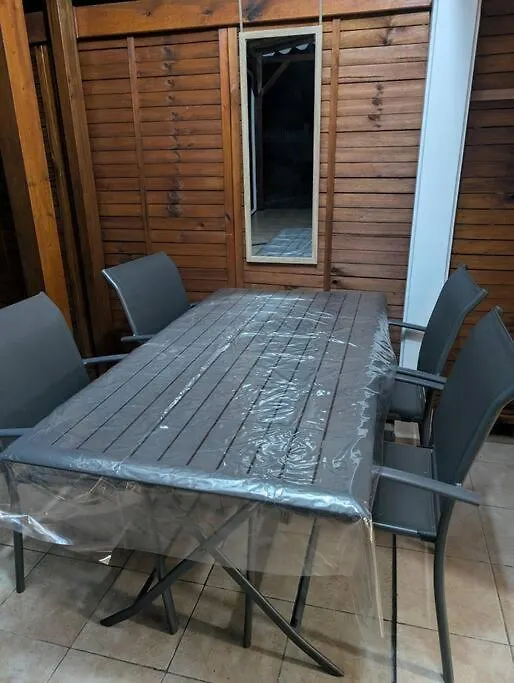 Apartamento Studio Completement Independant 2 A 4 Pers Enjoy Pointe-Noire